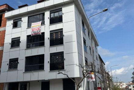 İstanbul’da Fileli Dış Cephe Dekoratif Boya ve Mantolama Birlikte Nasıl Uygulanır?